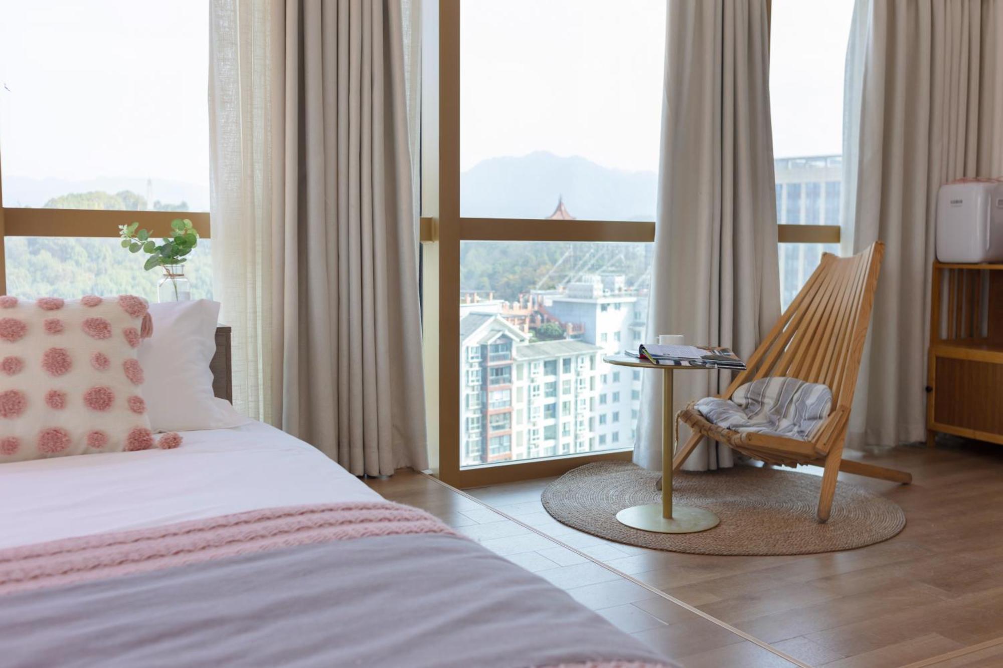 Midsummer Homestay จางเจียเจี้ย ภายนอก รูปภาพ